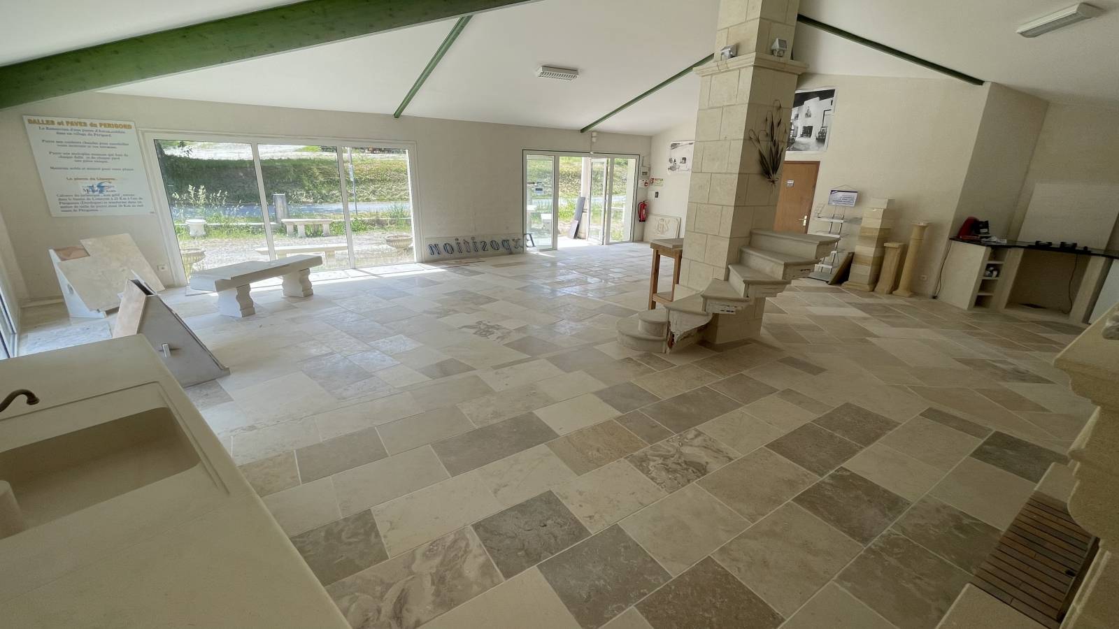 Showroom LP PIERRE NATURELLE en Dordogne